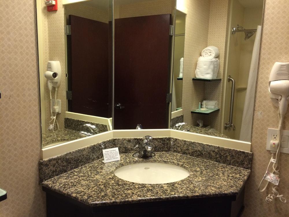 ניו יורק Comfort Inn & Suites Laguardia Airport מראה חיצוני תמונה