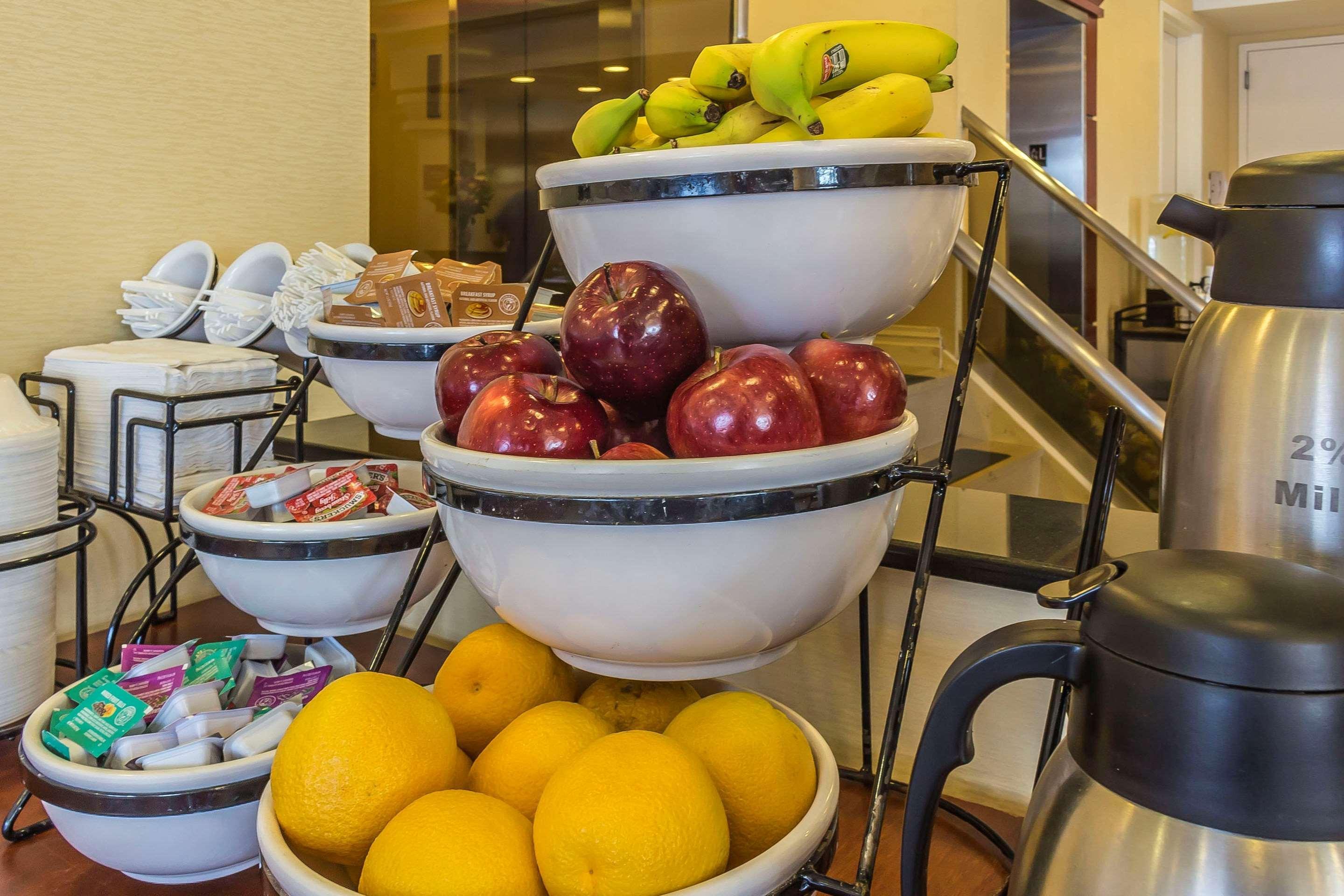 ניו יורק Comfort Inn & Suites Laguardia Airport מראה חיצוני תמונה