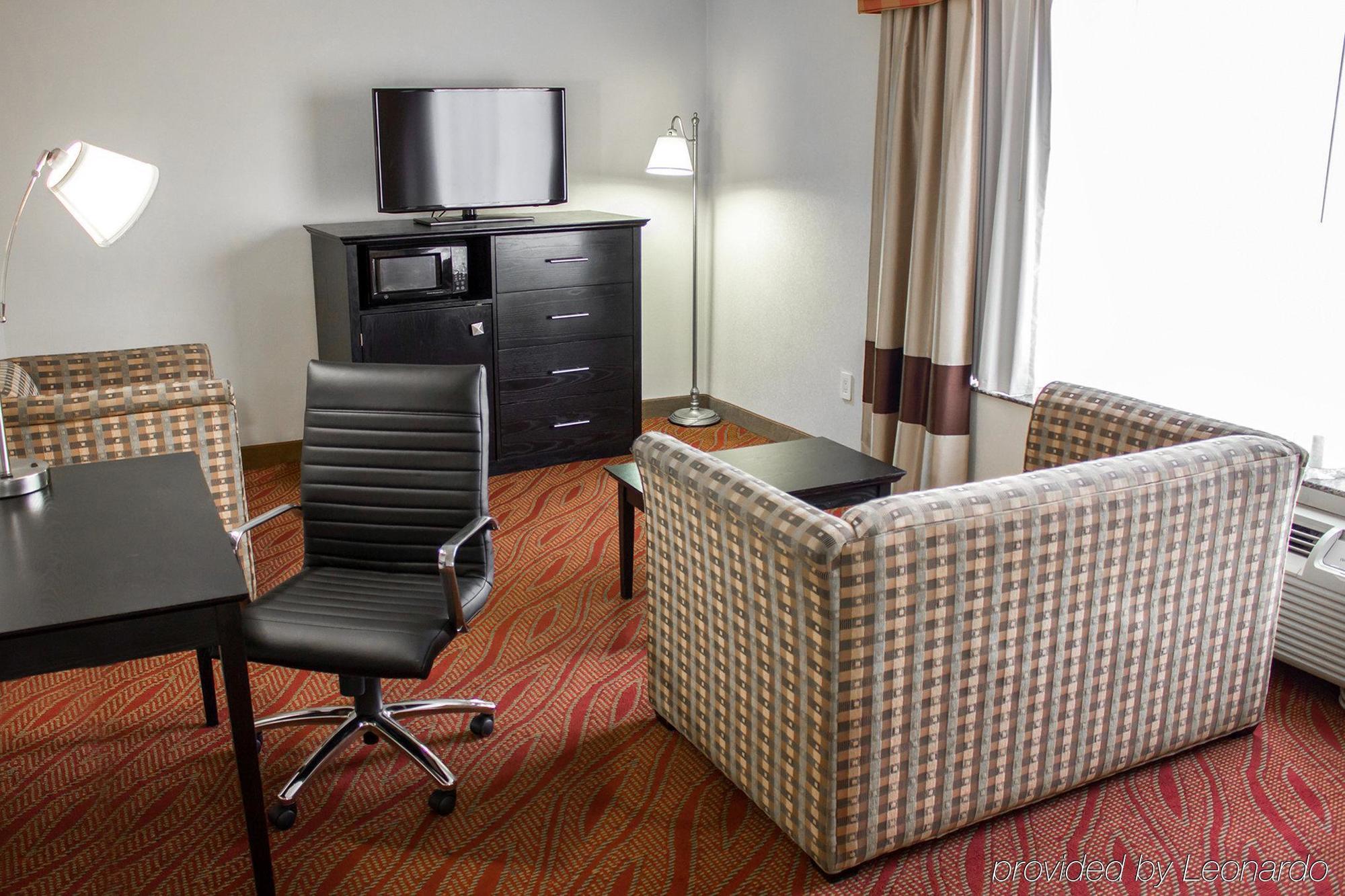 ניו יורק Comfort Inn & Suites Laguardia Airport מראה חיצוני תמונה