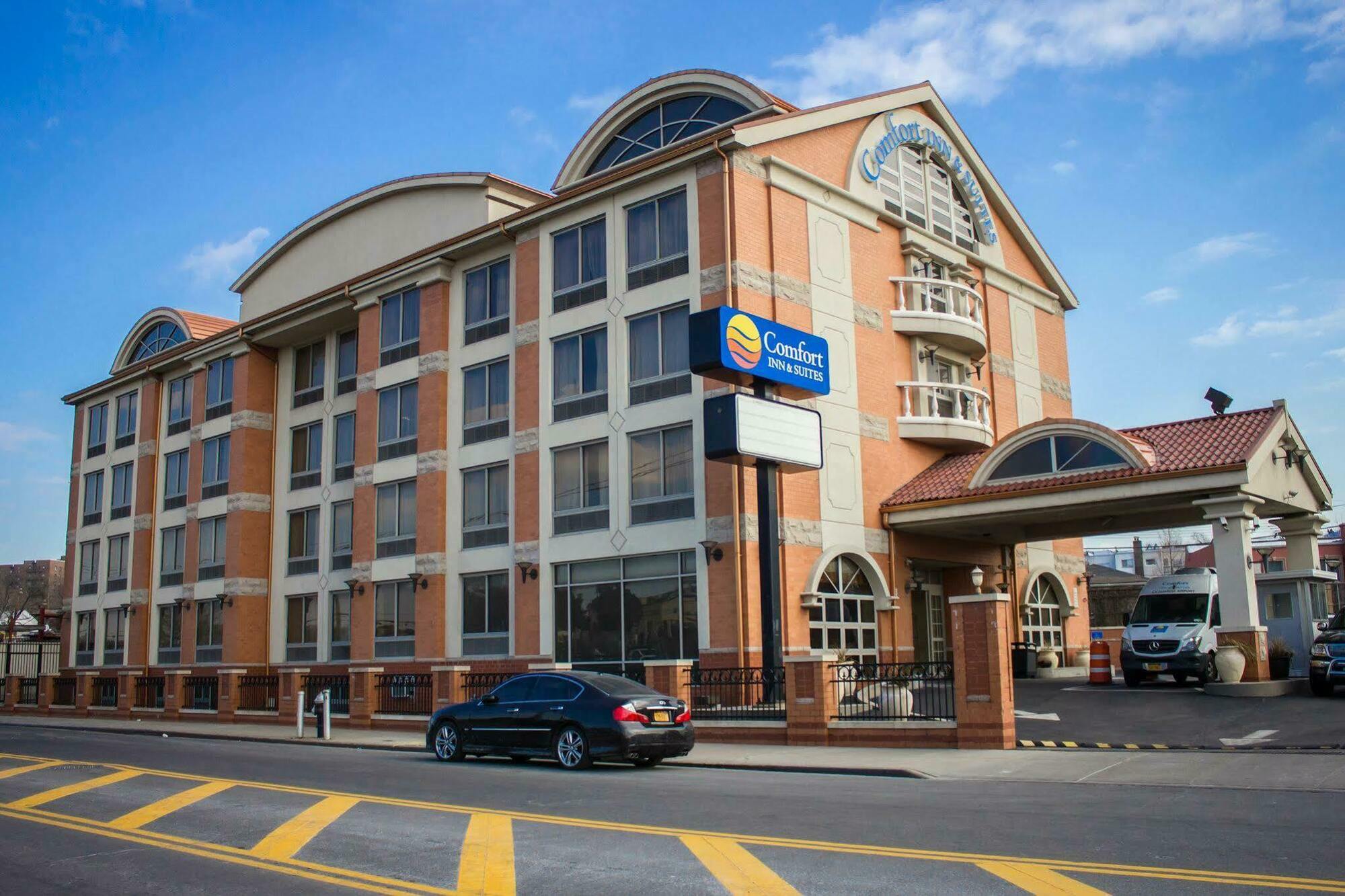 ניו יורק Comfort Inn & Suites Laguardia Airport מראה חיצוני תמונה